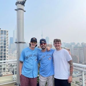 Meet your Posher, Christian